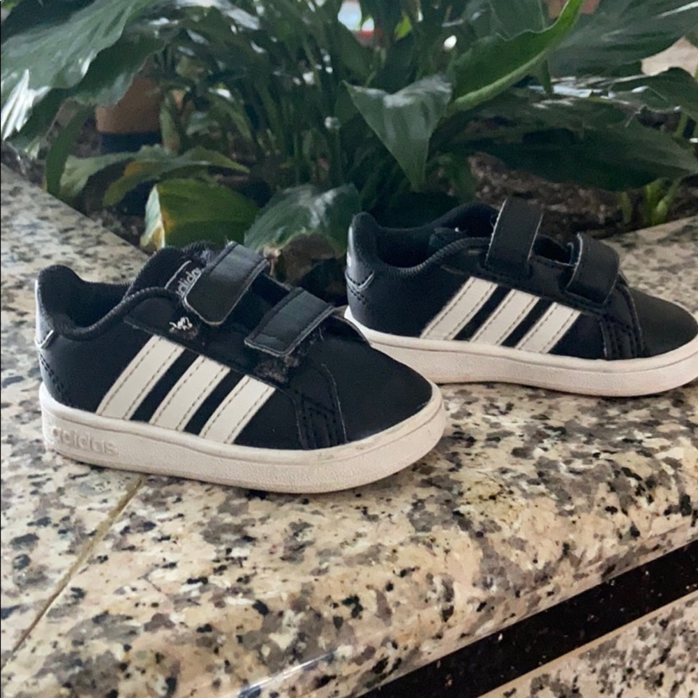 Used Toddler size 4 adidas sneakers - Picture 2 of 5